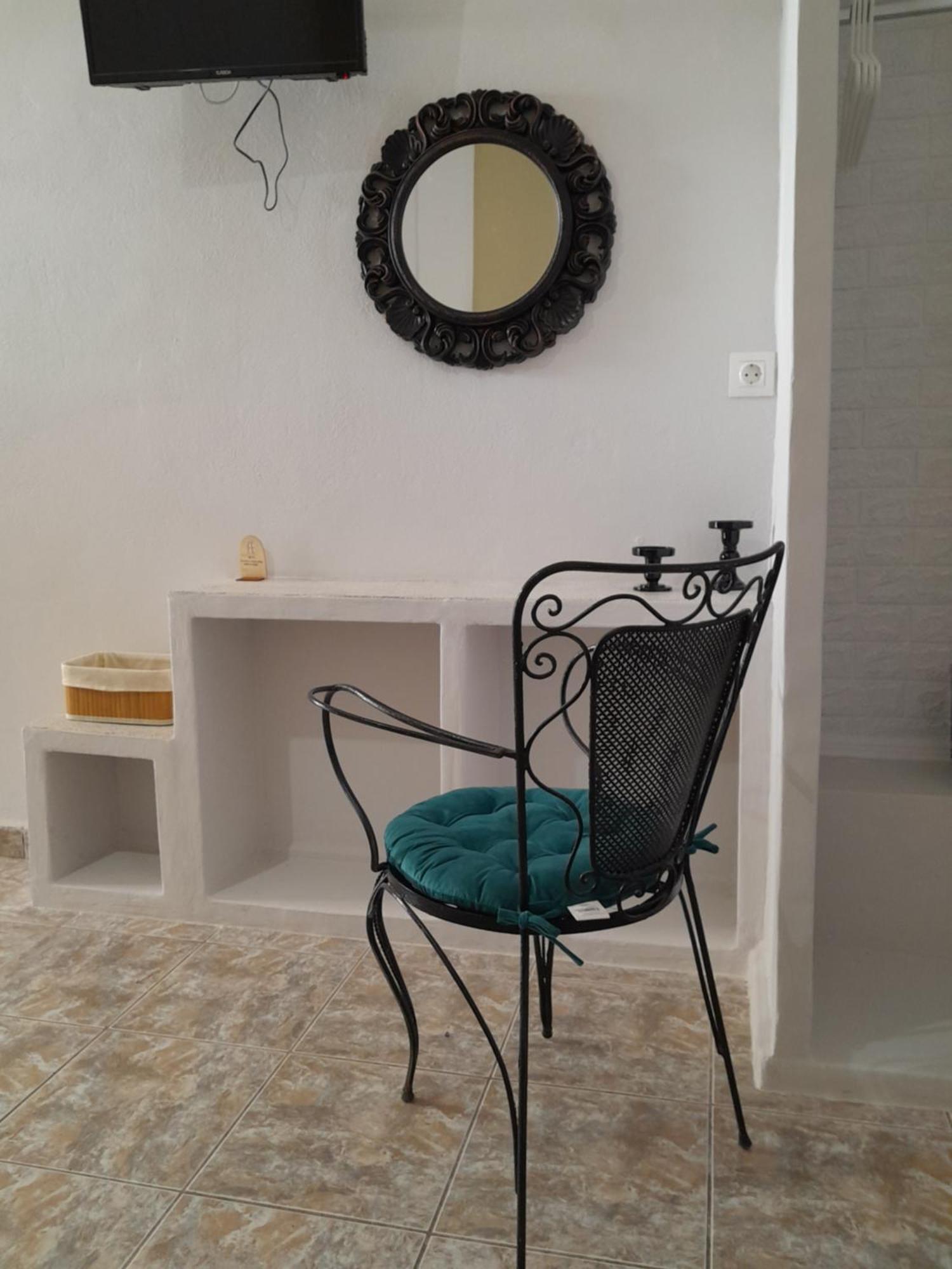 Overhill Apartments Adamas Bagian luar foto